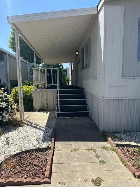 1200 S Carpenter Rd #96, Modesto, CA 95351 photo 2