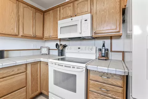 340 O St, Lathrop, CA 95330 photo 14