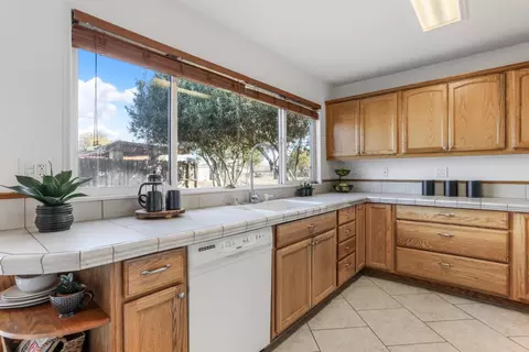 340 O St, Lathrop, CA 95330 photo 13