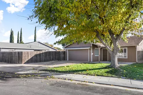 340 O St, Lathrop, CA 95330 photo 2