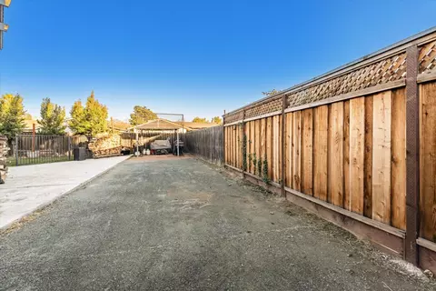 1411 Maple Ct, Tracy, CA 95376 photo 41
