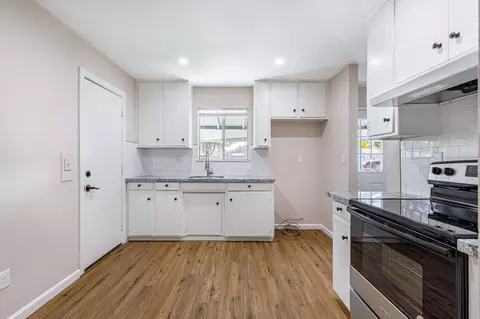 Kitchen - 2821 Monrovia Ct, Modesto, CA 95350 photo 2 of 4