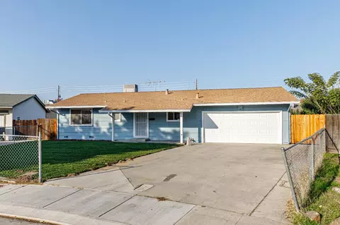 Exterior - 2821 Monrovia Ct, Modesto, CA 95350 photo 3 of 12