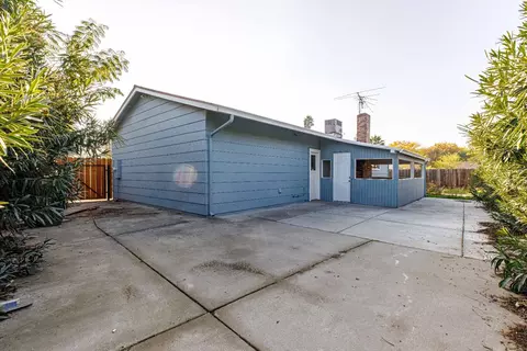 Exterior - 2821 Monrovia Ct, Modesto, CA 95350 photo 6 of 12