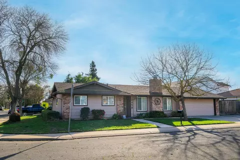 2450 Molino Dr, Modesto, CA 95355 photo 3