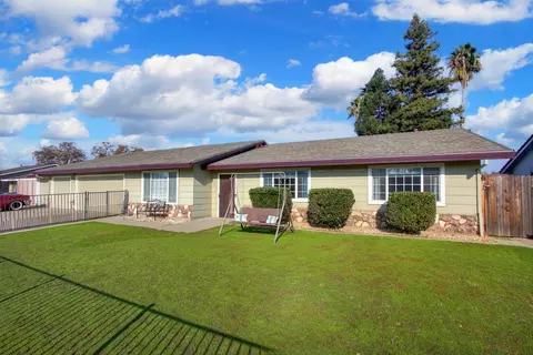 8641 Lodestone Cir, Elk Grove, CA 95624