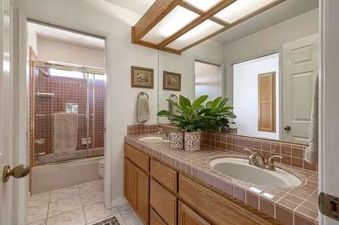 1912 Lakeshore Dr, Modesto, CA 95355 photo 22