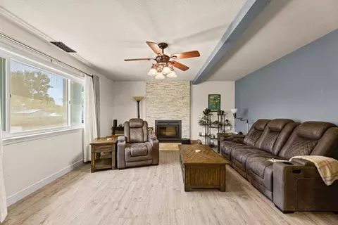 5370 3rd St, Rocklin, CA 95677 photo 8