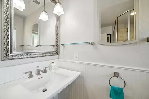 Bath - 2708 Paymaster Trl, Cool, CA 95614 photo 3 of 7