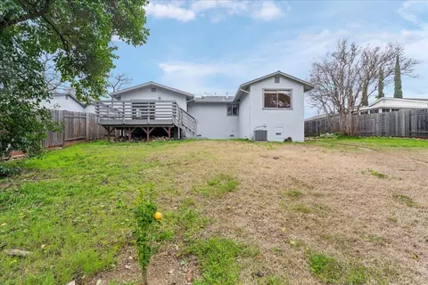 Exterior - 9521 Pershing Ave, Orangevale, CA 95662 photo 4 of 10
