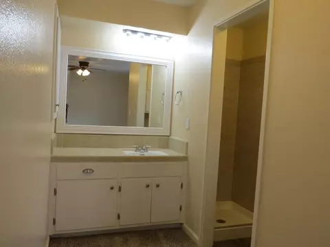 Bath - 1912 Ortega Dr, Modesto, CA 95355 photo 2 of 2