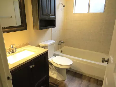 Bath - 1912 Ortega Dr, Modesto, CA 95355 photo 1 of 2