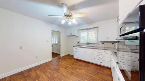 1025 E Douglas Ave, Modesto, CA 95350 photo 8