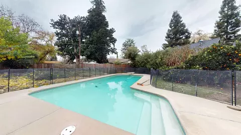 1025 E Douglas Ave, Modesto, CA 95350 photo 3