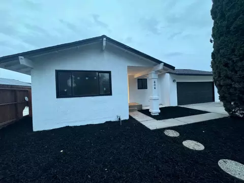 604 Avon St, Modesto, CA 95351 photo 1