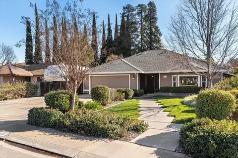 672 Swallow Dr, Manteca, CA 95336 photo 1
