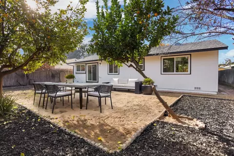 Exterior - 2816 Paso Robles Dr, Modesto, CA 95350 photo 3 of 4