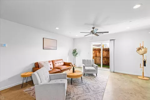 3017 E Orangeburg Ave, Modesto, CA 95355 photo 10