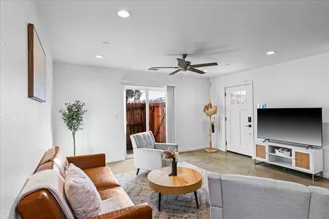 3017 E Orangeburg Ave, Modesto, CA 95355 photo 12