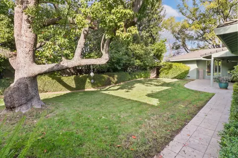 Exterior - 1835 Jay Ct, Carmichael, CA 95608 photo 4 of 18