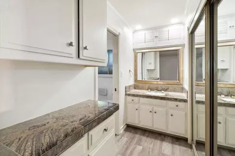 Bath - 1835 Jay Ct, Carmichael, CA 95608 photo 2 of 5