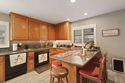 Kitchen - 1133 N Ham Ln, Lodi, CA 95242 photo 6 of 6
