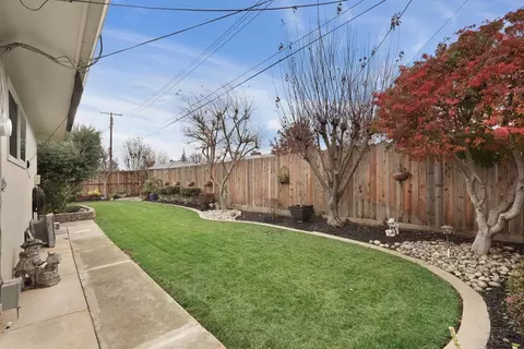 Exterior - 1133 N Ham Ln, Lodi, CA 95242 photo 10 of 14