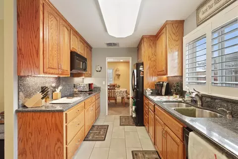 Kitchen - 1133 N Ham Ln, Lodi, CA 95242 photo 1 of 6