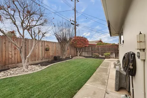Exterior - 1133 N Ham Ln, Lodi, CA 95242 photo 9 of 14