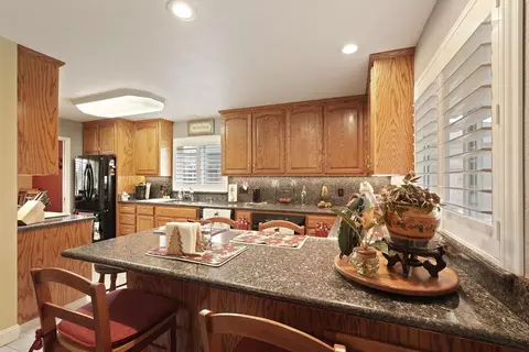Kitchen - 1133 N Ham Ln, Lodi, CA 95242 photo 5 of 6