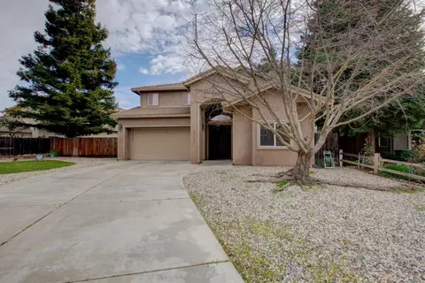 2116 Rampart St, Modesto, CA 95355 photo 1