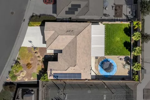 1090 Di Maggio Way, Galt, CA 95632 photo 5