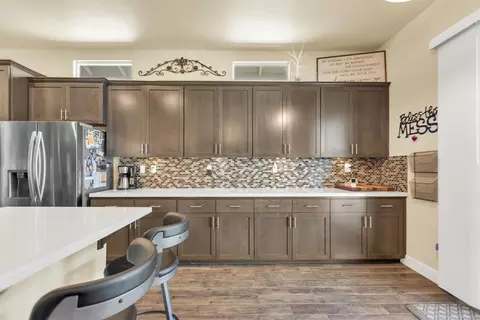 1090 Di Maggio Way, Galt, CA 95632 photo 21