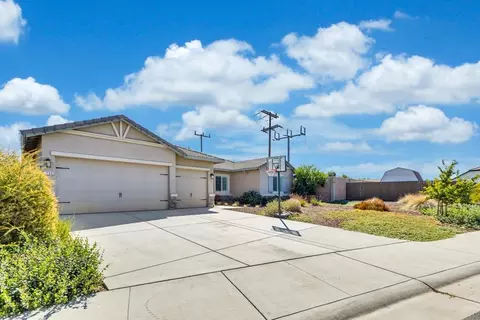 1090 Di Maggio Way, Galt, CA 95632 photo 2