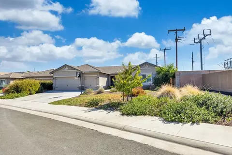 1090 Di Maggio Way, Galt, CA 95632 photo 3