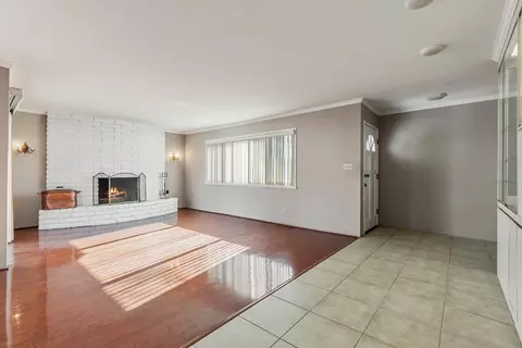 Living - 409 Coldwell Ave, Modesto, CA 95354 photo 2 of 5
