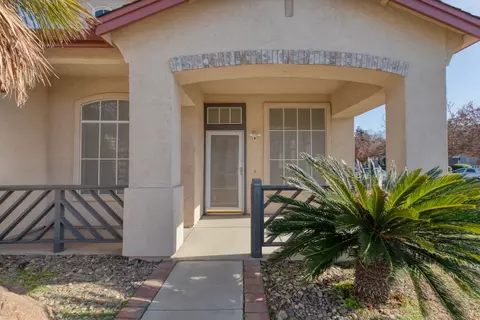 Exterior - 4206 Merchant Ln, Turlock, CA 95382 photo 6 of 12