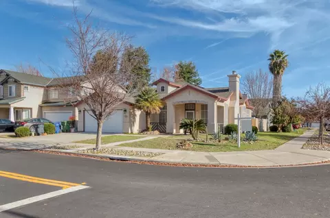 Exterior - 4206 Merchant Ln, Turlock, CA 95382 photo 4 of 12