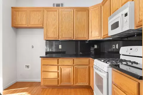 Kitchen - 4206 Merchant Ln, Turlock, CA 95382 photo 2 of 4