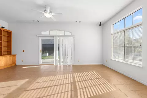 Living - 4206 Merchant Ln, Turlock, CA 95382 photo 5 of 7