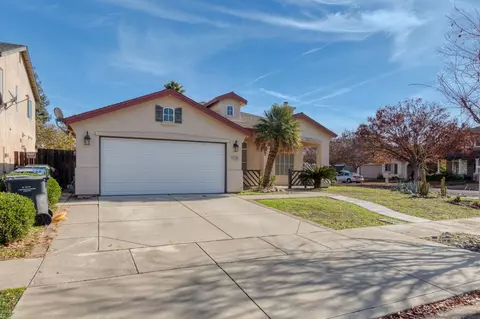 Exterior - 4206 Merchant Ln, Turlock, CA 95382 photo 3 of 12
