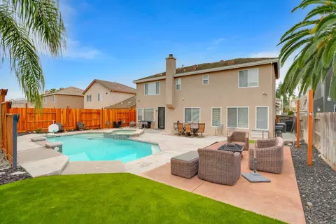Exterior - 503 Quail Run Cir, Tracy, CA 95377 photo 9 of 10