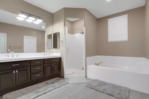 Bath - 503 Quail Run Cir, Tracy, CA 95377 photo 3 of 5