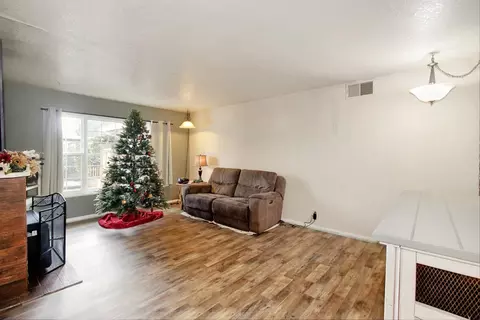 Living - 3540 Lani Ln, Carmichael, CA 95608 photo 3 of 8