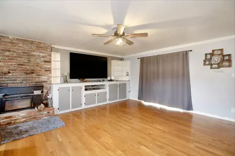 Living - 3540 Lani Ln, Carmichael, CA 95608 photo 5 of 8