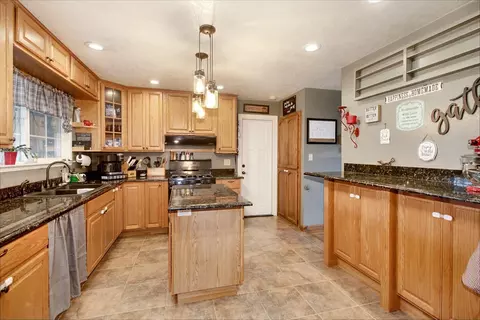 Kitchen - 3540 Lani Ln, Carmichael, CA 95608 photo 1 of 6