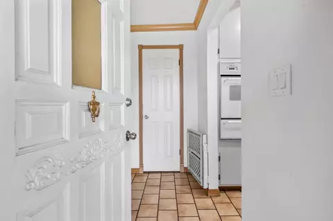 Entry Way - 804 Orbit Ln, Modesto, CA 95351 photo 1 of 4