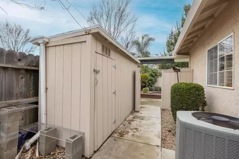 Exterior - 1143 Azalea St, Ripon, CA 95366 photo 14 of 16