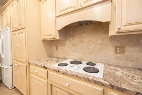 Kitchen - 1143 Azalea St, Ripon, CA 95366 photo 2 of 7