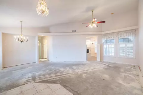 Living - 1143 Azalea St, Ripon, CA 95366 photo 4 of 12